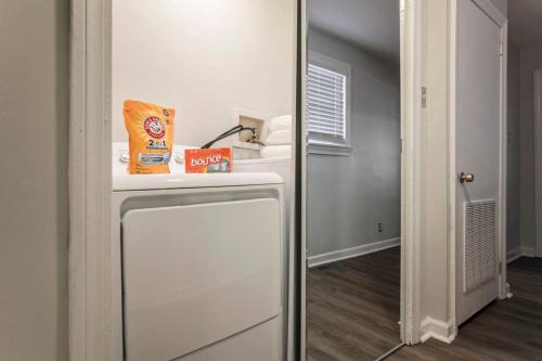 Modern yet historic 3BR House NEWLY Renovated - main image