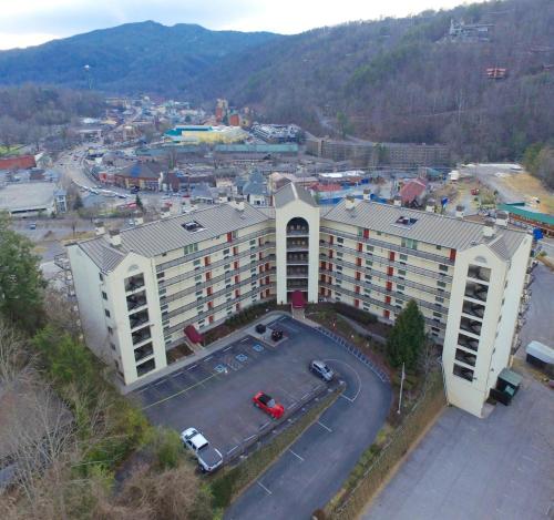 Gatlinburg Chateau Condo 503 - image 23