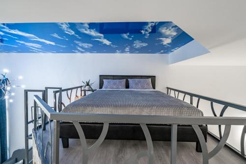 Exquisite studio apartment with an original design, Valencia (Foto 8)