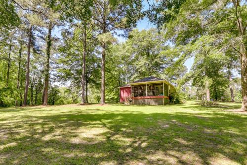 Charming Abbeville Home with Private Boat Dock!