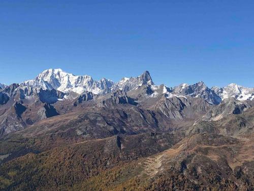 Maison Baradis - grazioso e tranquillo trilocale con vista montagne