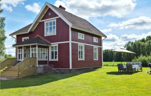 B&B Västbygge - Awesome Home In Venjan With 4 Bedrooms And Wifi - Bed and Breakfast Västbygge