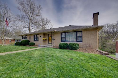 . Charming Jefferson City Home: 2 Mi to Downtown!