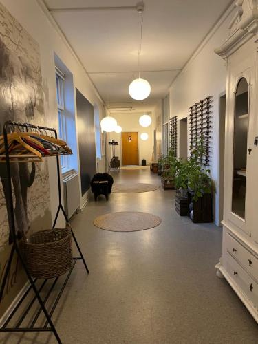 Room 16 - Hawkraft kulturhotel, Vestervig (foto 5)