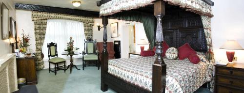 Marygreen Manor - image 7