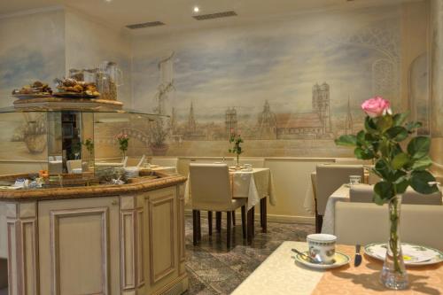 Hotel Condor, Munich (photo 6)