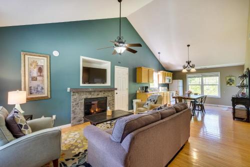 Cozy Resort-Style Escape on Taylorsville Lake! in Taylorsville, USA