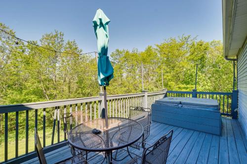 Cozy Resort-Style Escape on Taylorsville Lake! in Taylorsville, USA