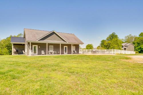 Taylorsville Cottage with Hot Tub and Lake Access!