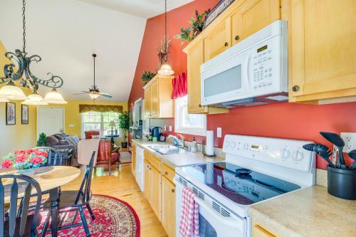 Lake-View Kentucky Getaway with Resort Amenities! in Taylorsville, USA