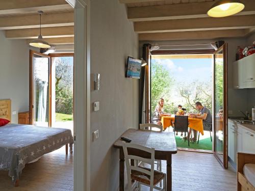 Apartment with Terrace image 7