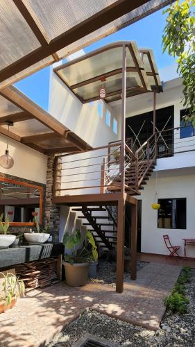 Exterior view, Altea Hostal in Santa Ana