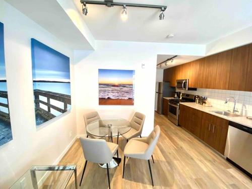 Perfect Brand New Condo Downtown Sidney