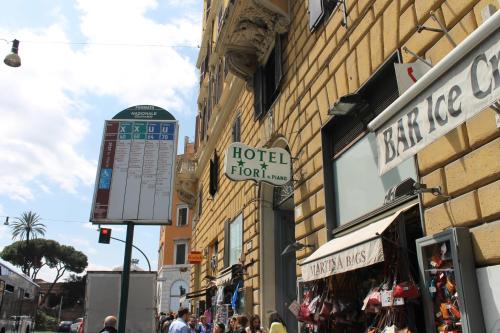 Hotel Fiori - image 2