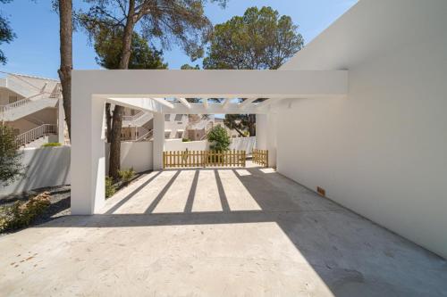 Two-Bedroom Villa image 10
