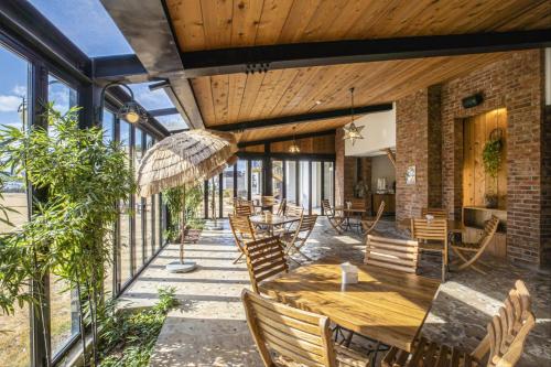 Restaurant, Olle Resort & SPA in Jeju