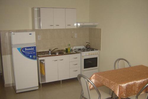 Departamentos Donovan, Resistencia