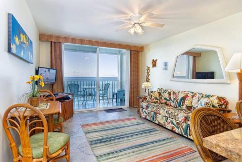 Beautifully Renovated Oceanfront Condo w/ breathe taking Views! - Hale Kona Kai 302