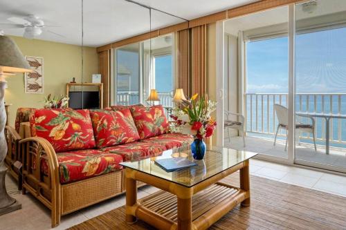 Beautiful Oceanfront Condo! - Hale Kona Kai 303 - image 11