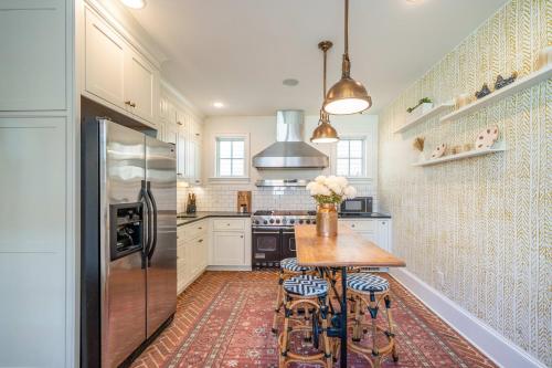 The Walton House - historic 3bd 2 5ba with parking in เคนเน็ตต์ สแควร์ (พีเอ)