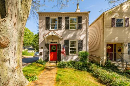 The Walton House - historic 3bd 2 5ba with parking in เคนเน็ตต์ สแควร์ (พีเอ)