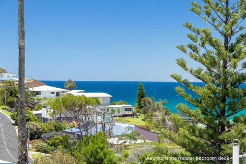 Magnificent Malua Views Stroll to the beach