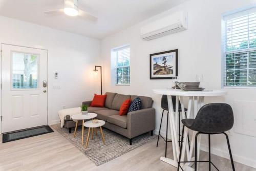 The Studio at Old Mission Walking Distance to Downtown and Onsite Parking in St. Augustine, Vereinigte Staaten von Amerika