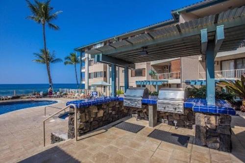Great Value! Beach & Ocean View Condo! - Kona Reef B-21 at Park & Next to Road - image 2