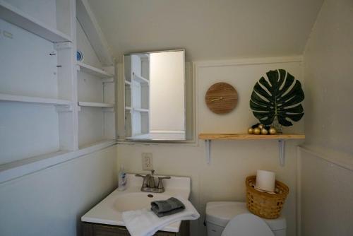 2 Bedroom Apartment near NDSU and Downtown Fargo in Fargo, USA