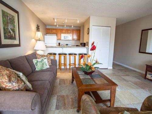 Inviting Condo with a Stunning Ocean View! - Kona Reef C-22 by Casago Kona - image 4