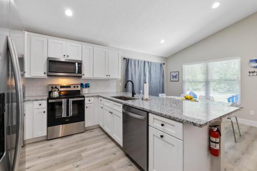SunRay Cottage - Minutes to Downtown & Beaches, St. Augustine (zdjęcie 9)