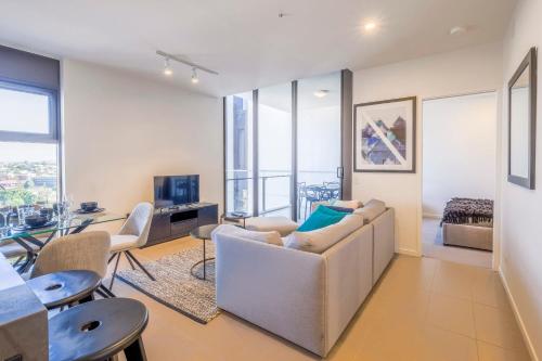 Stunning Modern and Central 1BdR Apt at South Bank