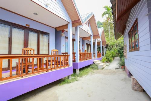 A szálláshely kívülről, Sang Aroon Bungalow in Fehérhomok-part