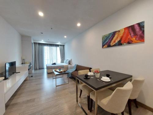 1 Bukit Ceylon, Bukit Bintang, 2Pax, Kuala Lumpur (fotografie 3)