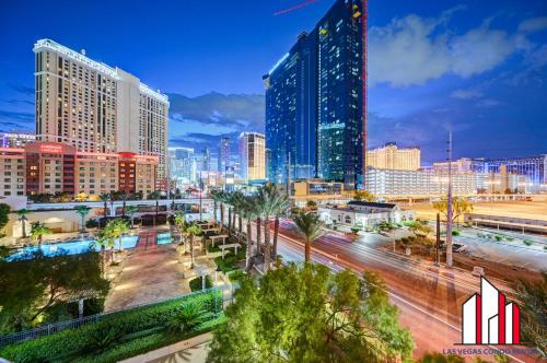 MGM Signature-03-821 1Br2Ba F1 Strip View Balcony, Las Vegas (photo 3)