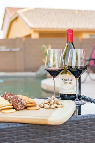 Desert Oasis Amazing Pool Waterfall Firepit Office