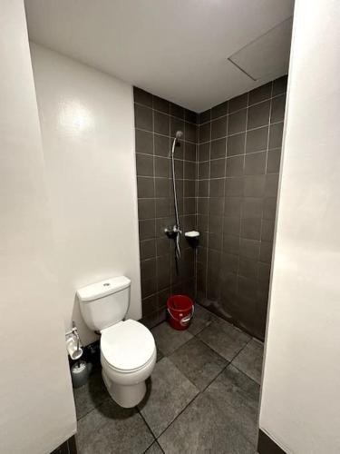 Bathroom, Minimalist studio unit in Cabantian