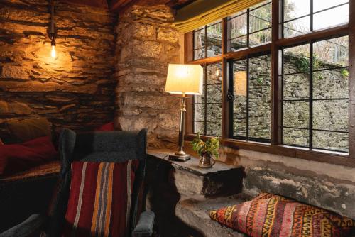 Romantic rural couples retreat in the stunning village of Crosthwaite Lyth Valley - image 11