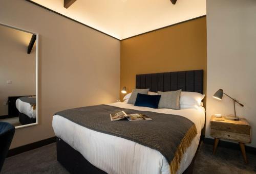 Spacious - Contemporary Home - Central Ambleside - Parking