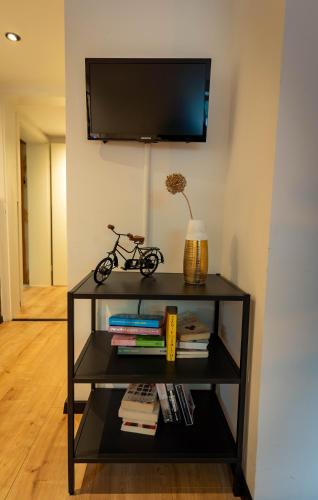 Gemütliche 2-Zimmer Souterrain Wohnung, Düsseldorf (photo 7)