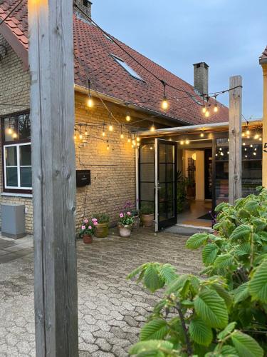 Room 12 - Hawkraft Kulturhotel, Vestervig (Foto 10)