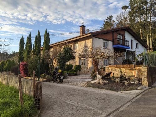 Casa Rural Bilbao Caserio Gondra Alquiler Habitaciones - Accommodation - Mungia