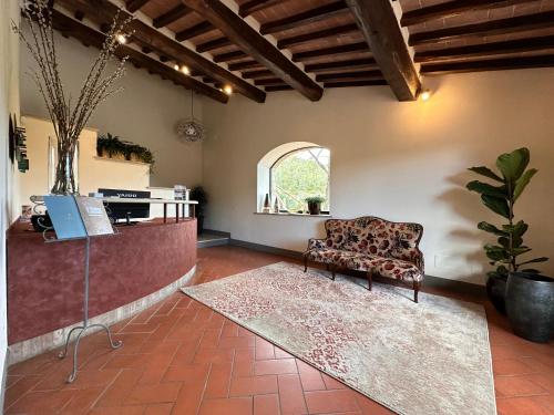 ردهة, Borgo Le Noci Chianti Retreat & Pool in Gaiole In Chianti