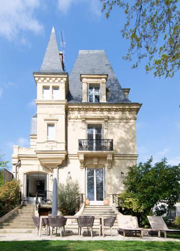 Manoir 19 ème - Location, gîte - Chatou