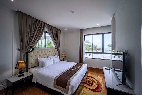 Studio with Sea View image 8