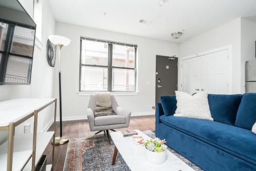 CozySuites Music Row Spacious 1BR with free parking 45 in Nashville, USA