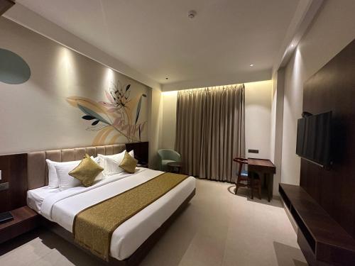 room detail thumbnail 0