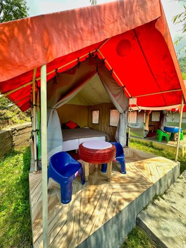 Bir camps riverside luxury family camps