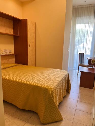1 twin bed