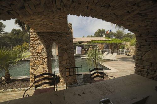 Villa de 5 chambres avec piscine privee jacuzzi et jardin clos a Aubagne